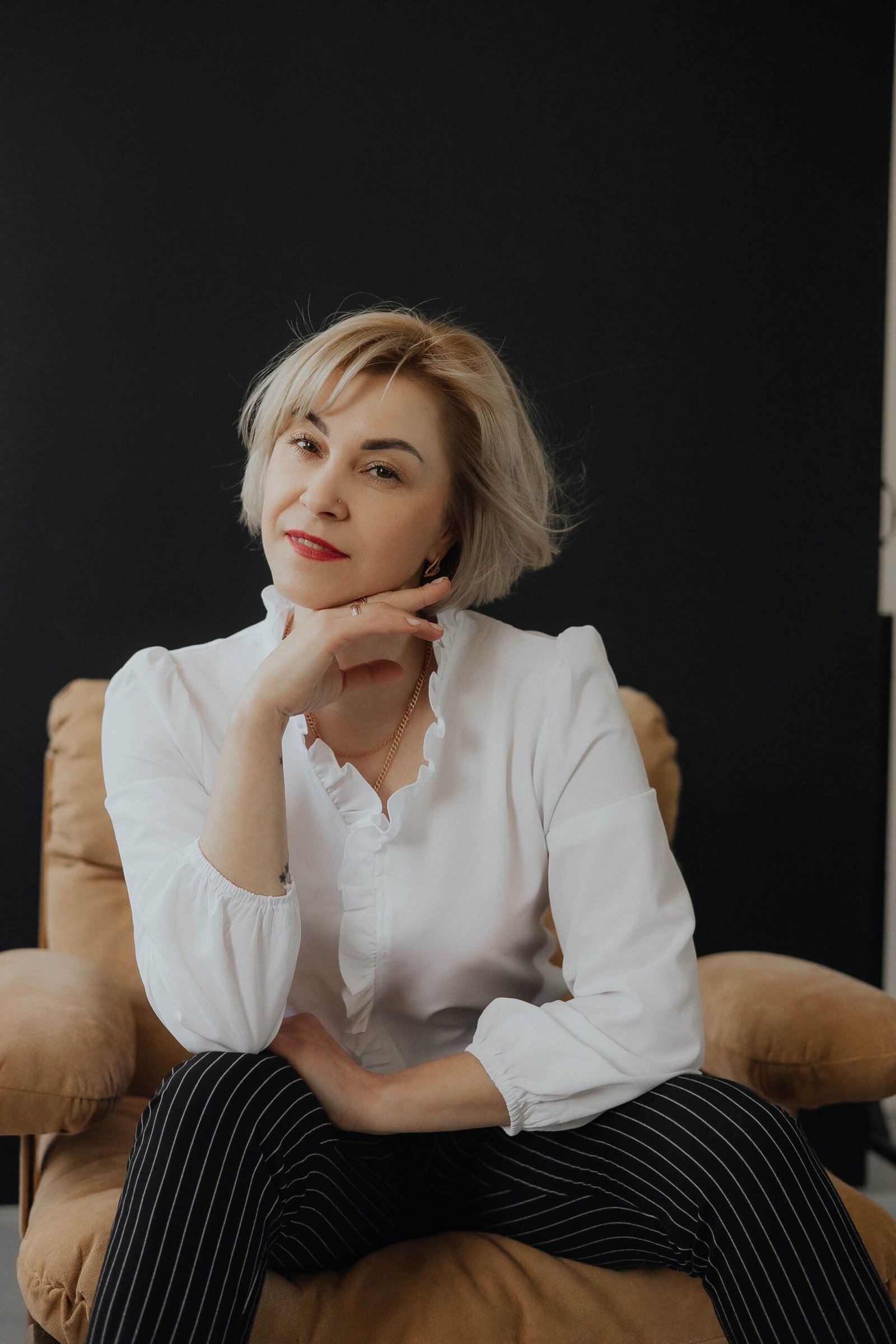 The “Office Maiden” Aesthetic Is Redefining Modern Workwear With Romantic Femininity