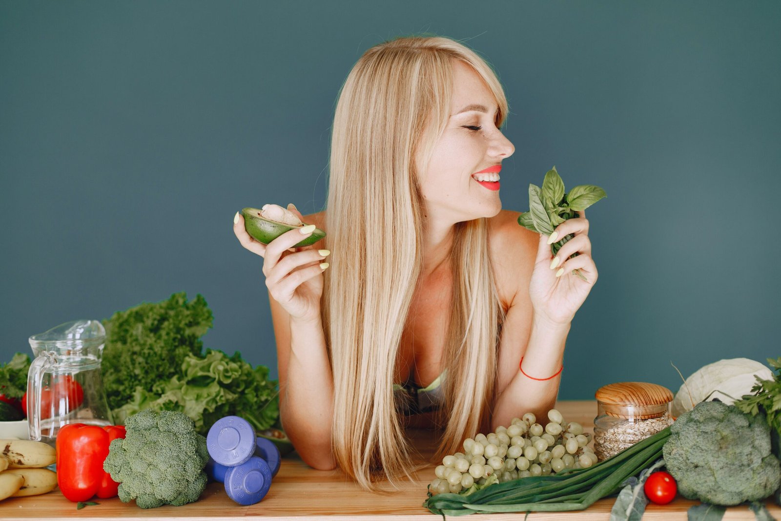 6 Antioxidants Dermatologists Recommend for Stronger, Healthier Hair